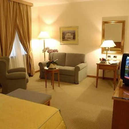 Excelsior Hotel