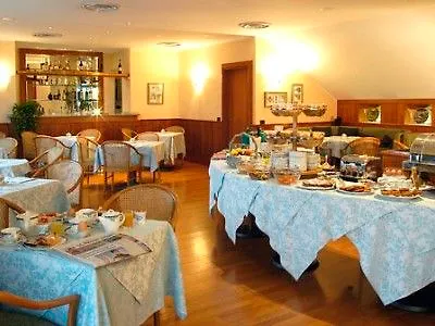 Excelsior Ξενοδοχείο 4*