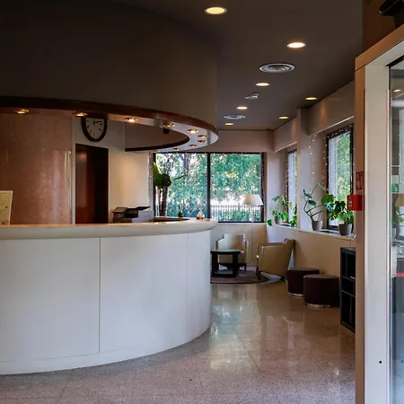 Excelsior Hotel 4*