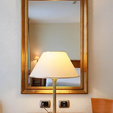 Excelsior Szálloda 4*
