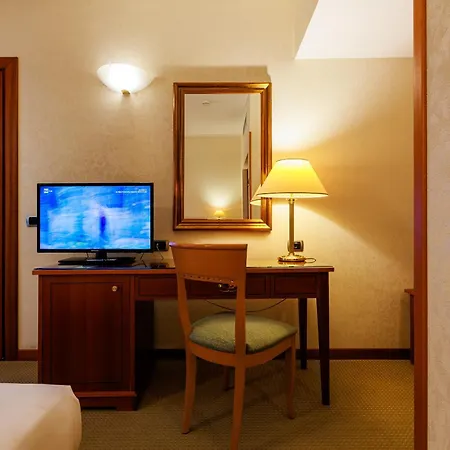 Excelsior Hotel Magenta